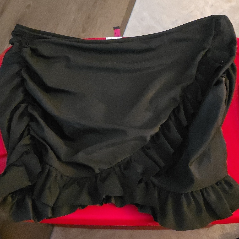 (J29) Black Ruffled Swim Skirt Bottom Sz XXL
